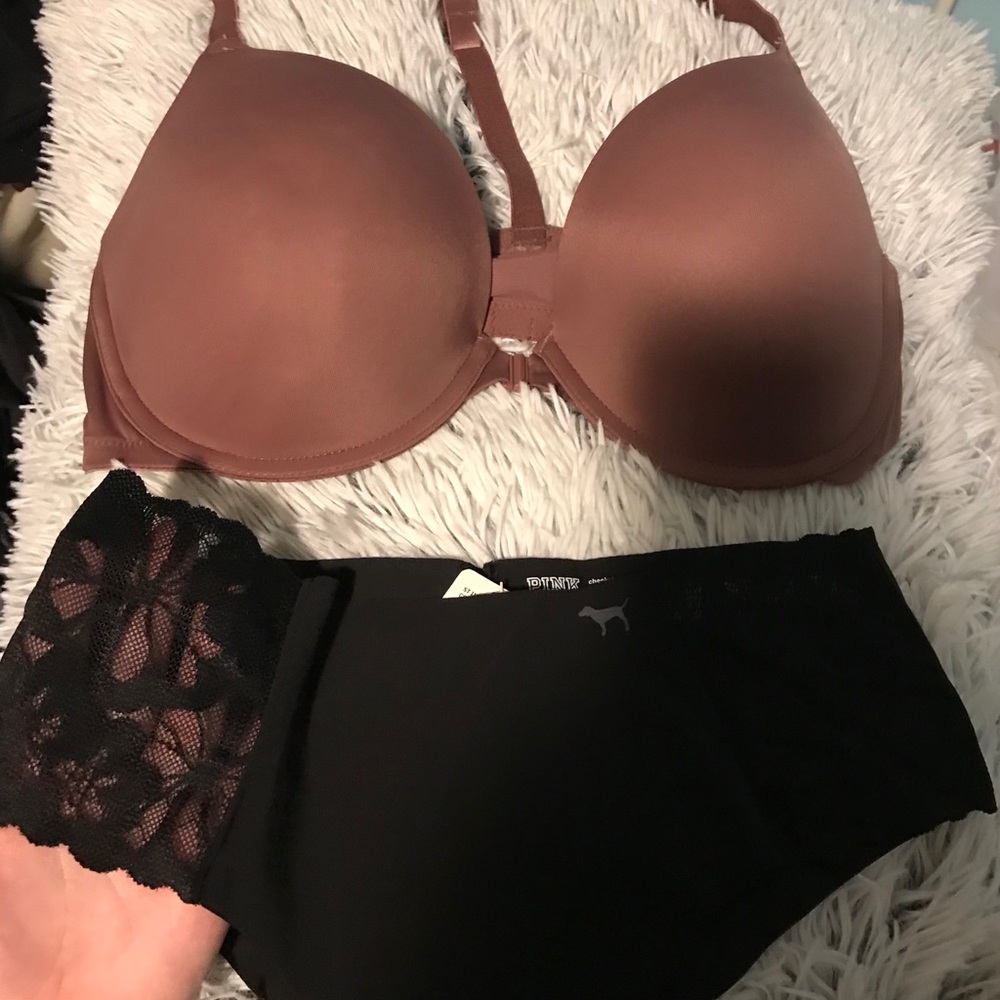 PINK Victoria secret push up bra size 36D